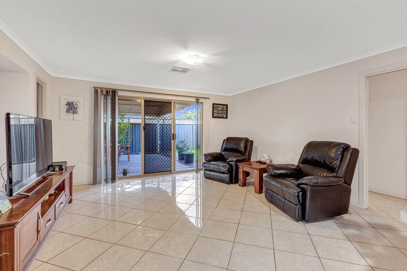 Photo - 25 Wattle Crescent, Munno Para West SA 5115 - Image 12