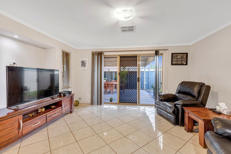 Photo - 25 Wattle Crescent, Munno Para West SA 5115 - Image 13