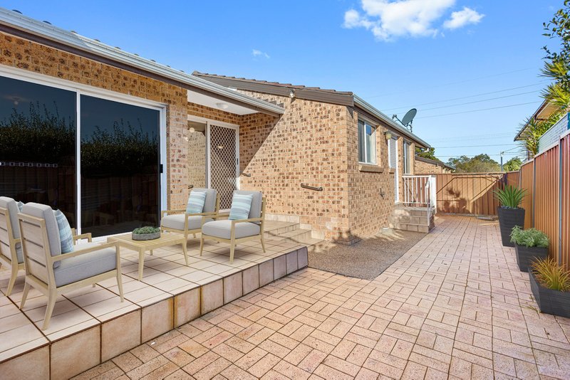 Photo - 2/5 Wattle Street, Peakhurst NSW 2210 - Image 6