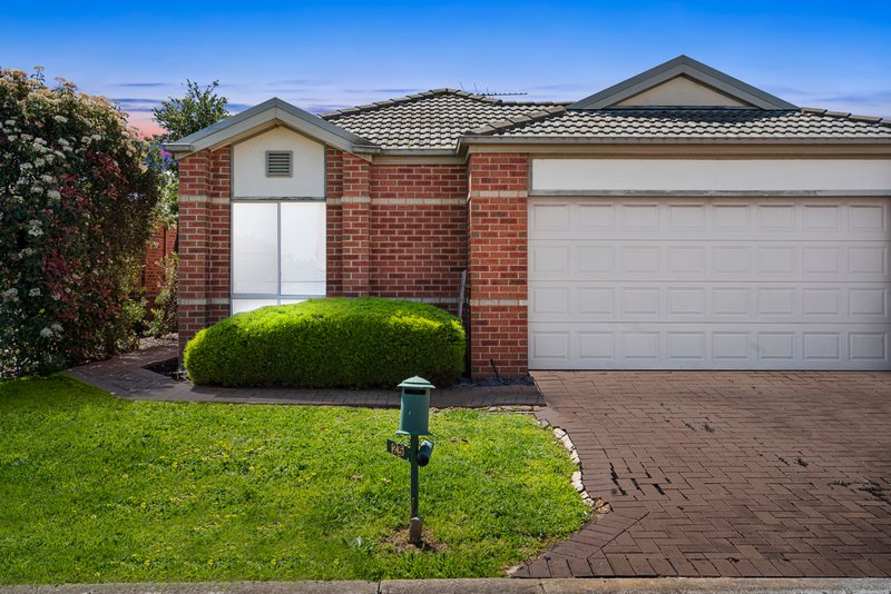 25 Wattletree Drive, Taylors Hill VIC 3037