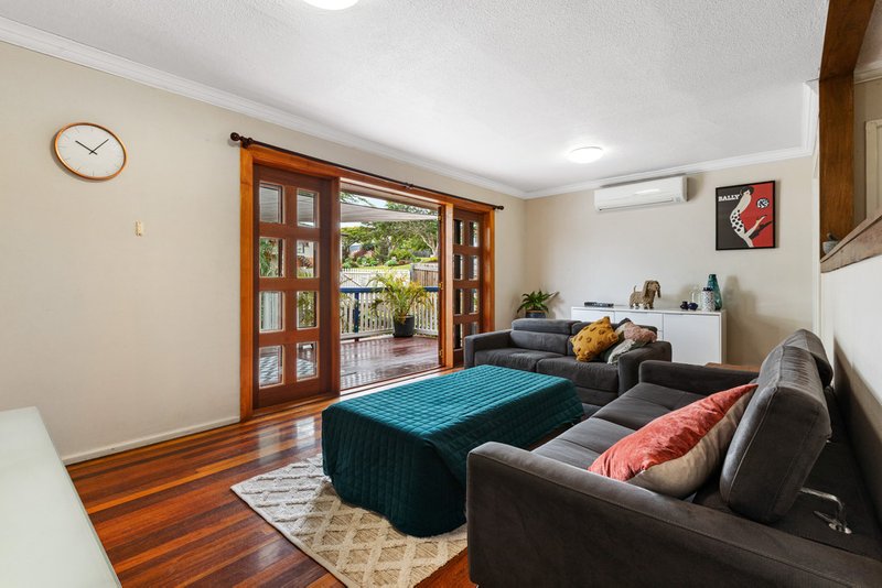 Photo - 25 Westbrooke Street, Mount Gravatt East QLD 4122 - Image 3