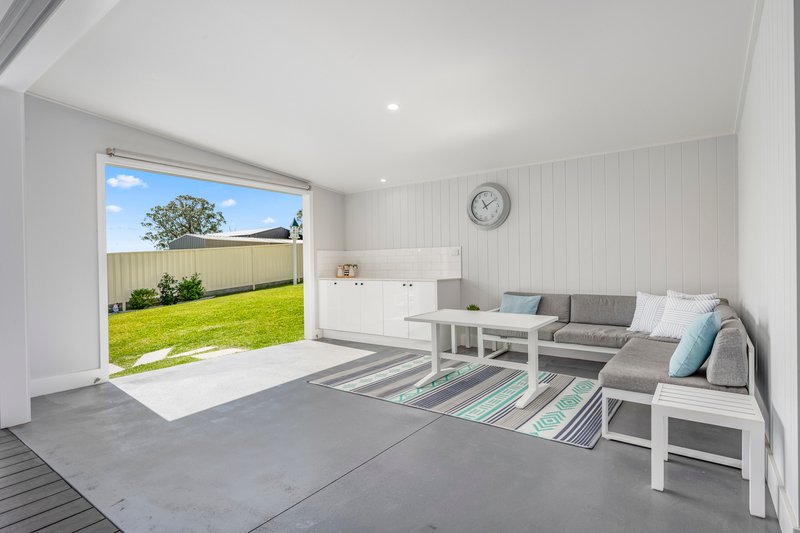 Photo - 25 Westcroft Street, Killingworth NSW 2278 - Image 22