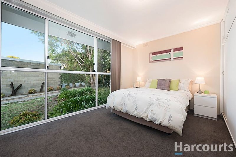 Photo - 25 Westerfield Drive, Notting Hill VIC 3168 - Image 3