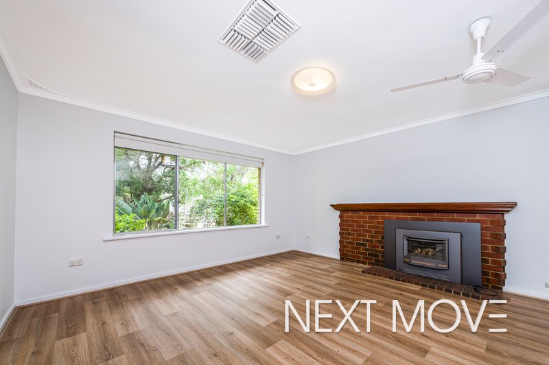 Photo - 25 Wheyland Street, Willagee WA 6156 - Image 11