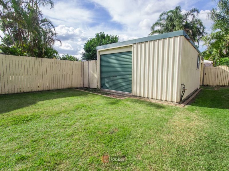 Photo - 25 Whitcomb Street, Hillcrest QLD 4118 - Image 12