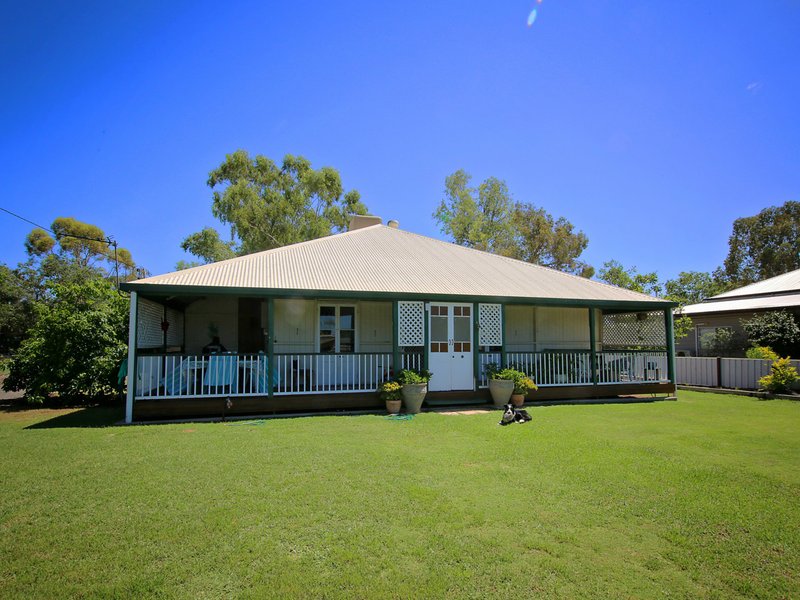 25 William Street, Roma QLD 4455