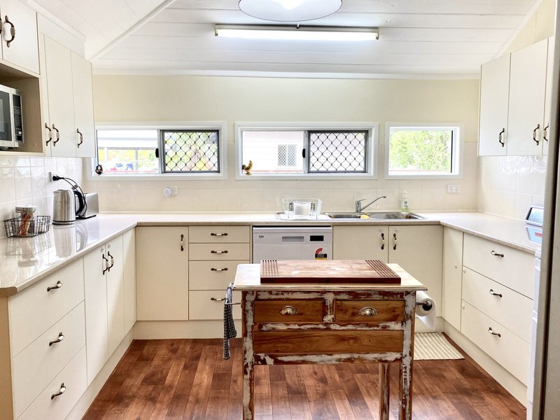 Photo - 25 William Street, Roma QLD 4455 - Image 5