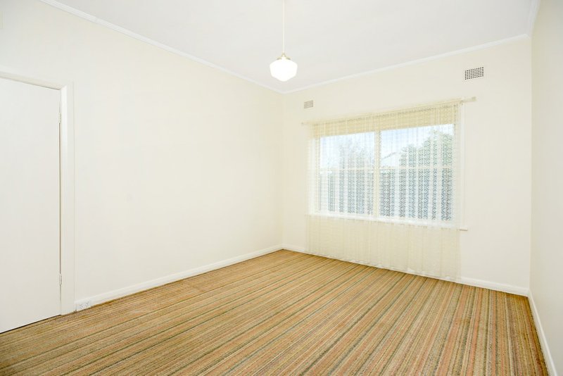 Photo - 25 William Street, Victor Harbor SA 5211 - Image 7