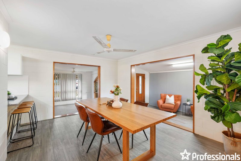 Photo - 25 Windarra Street, Woree QLD 4868 - Image 4