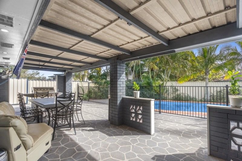 Photo - 25 Windrest Street, Strathpine QLD 4500 - Image 4
