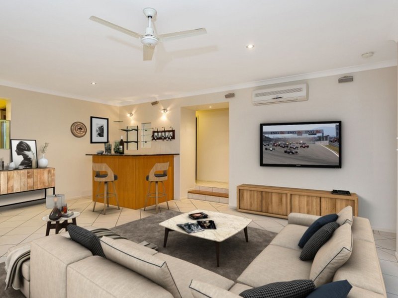 Photo - 25 Woolmere Street, Carrara QLD 4211 - Image 1