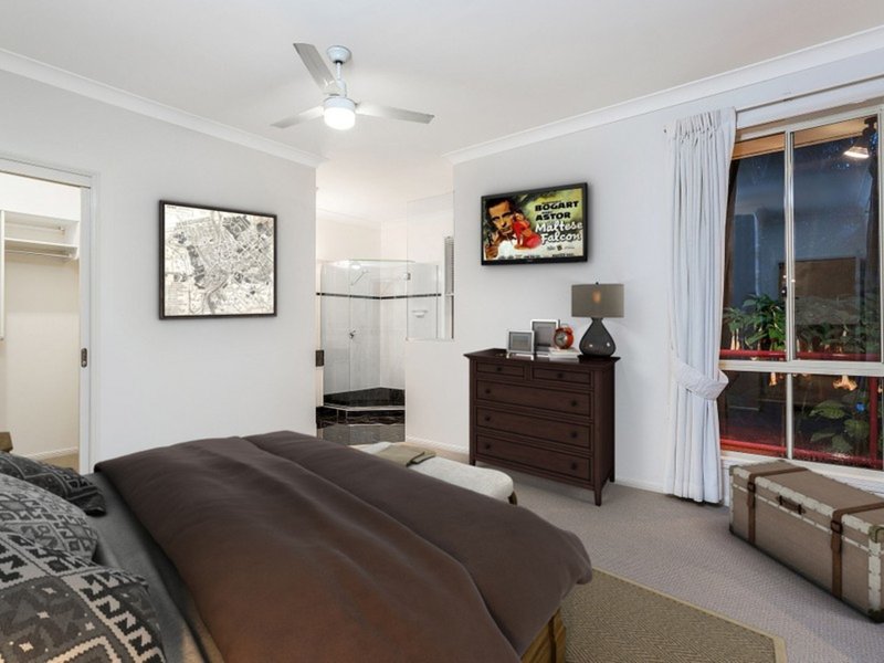 Photo - 25 Woolmere Street, Carrara QLD 4211 - Image 9