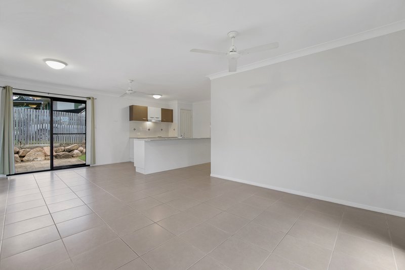 Photo - 25 Worthington Street, West Gladstone QLD 4680 - Image 6