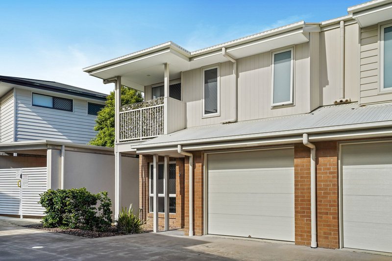 Photo - 2/5 Wyatt Crescent, Mango Hill QLD 4509 - Image 1