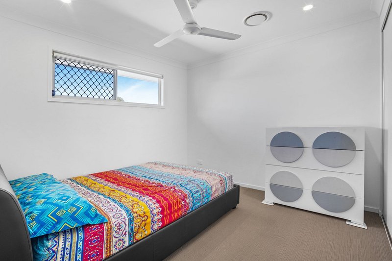Photo - 2/5 Wyatt Crescent, Mango Hill QLD 4509 - Image 8