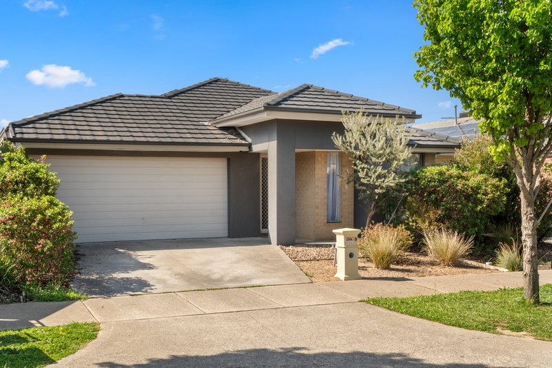 25 Yarradale Drive, Mickleham VIC 3064