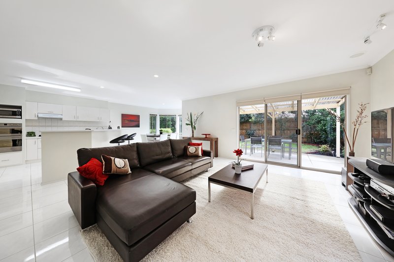 Photo - 25 Yawla Street, Bentleigh VIC 3204 - Image 2