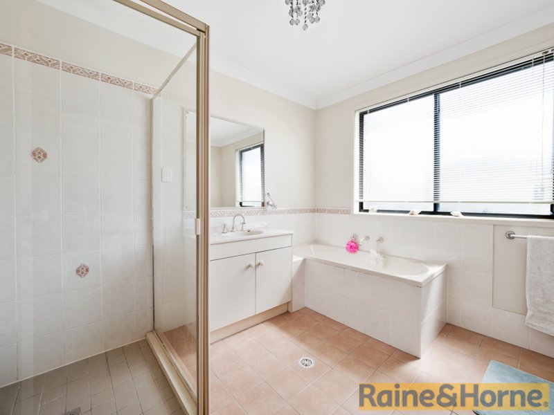 Photo - 25 Yellowgum Avenue, Rouse Hill NSW 2155 - Image 7