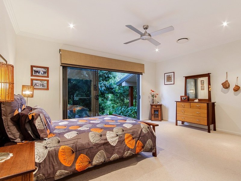 Photo - 25 York Creek Crescent, Reedy Creek QLD 4227 - Image 12