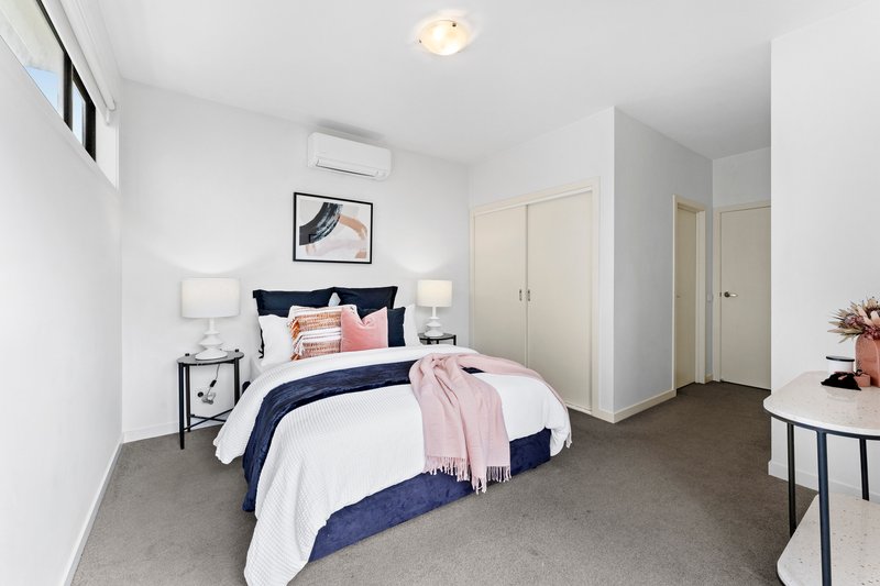 Photo - 2/5 Yunki Court, Ashwood VIC 3147 - Image 7