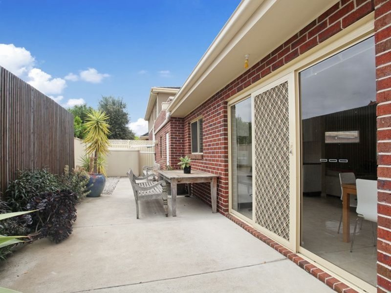 Photo - 2/50 Crellin Avenue, Altona Meadows VIC 3028 - Image 8