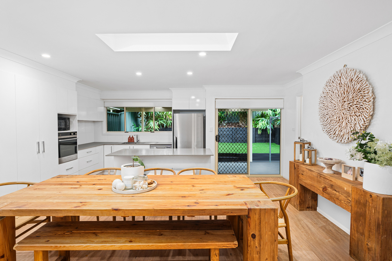 2/50 Duffys Road, Terrigal, NSW 2260 - Image 3
