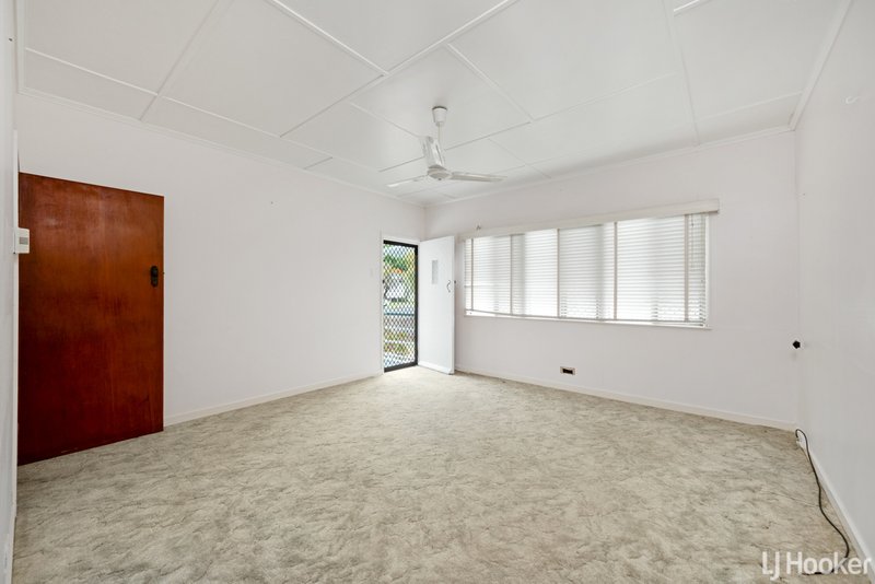 Photo - 250 Dunbar Street, Koongal QLD 4701 - Image 3