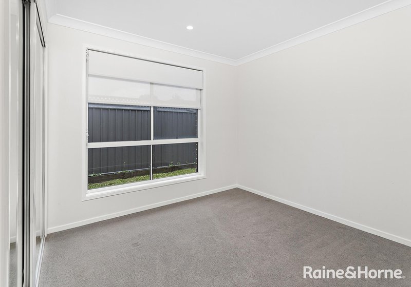 Photo - 2/50 Isa Road, Worrigee NSW 2540 - Image 9