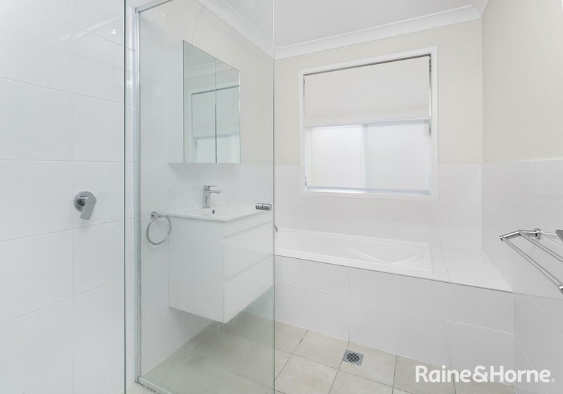 Photo - 2/50 Isa Road, Worrigee NSW 2540 - Image 11