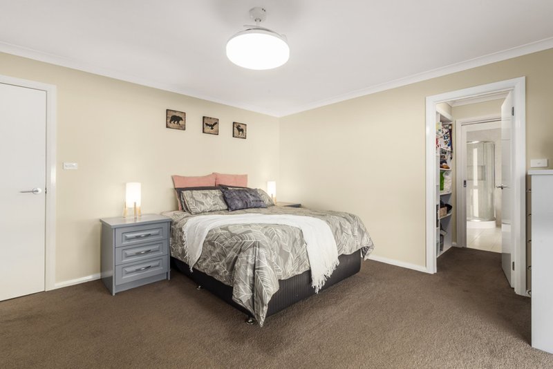 Photo - 2/50 King Parade, Knoxfield VIC 3180 - Image 2