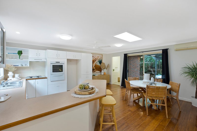 Photo - 2/50 Kookaburra Street, Kincumber NSW 2251 - Image 5