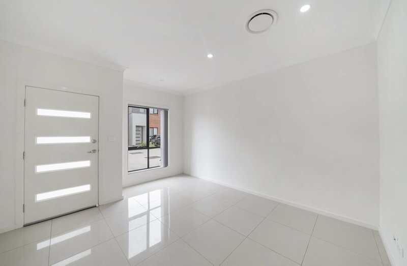 Photo - 2/50 Murphy Avenue, Liverpool NSW 2170 - Image 3