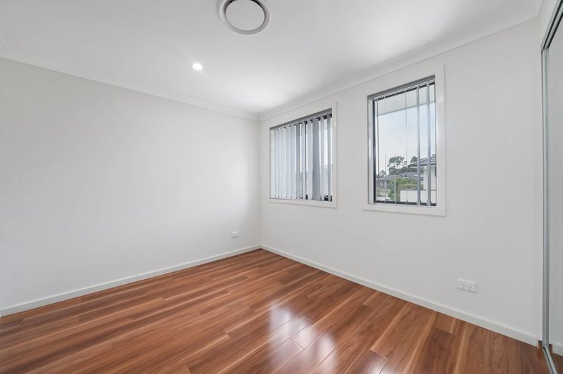 Photo - 2/50 Murphy Avenue, Liverpool NSW 2170 - Image 4