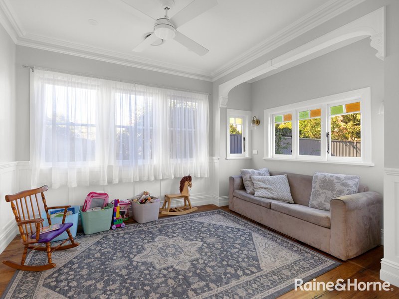 Photo - 250 Peel Street, Bathurst NSW 2795 - Image 6