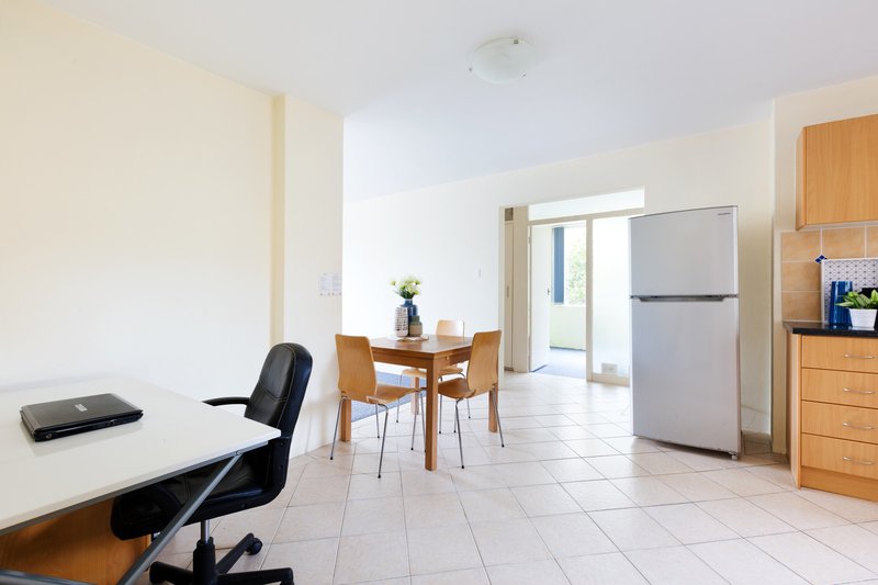 Photo - 2/50 Roseberry Street, Manly Vale NSW 2093 - Image 2