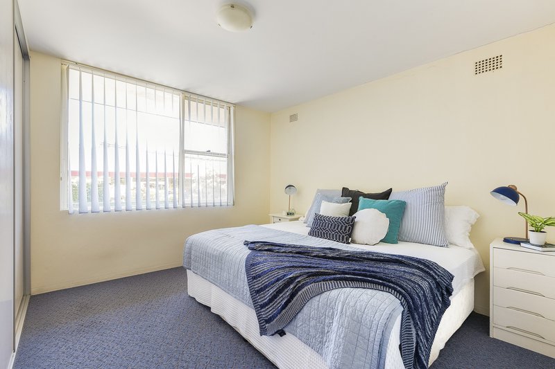 Photo - 2/50 Roseberry Street, Manly Vale NSW 2093 - Image 4