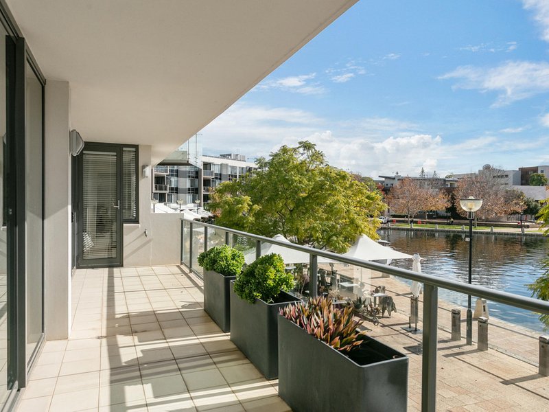 Photo - 2/50 Royal Street, East Perth WA 6004 - Image 8