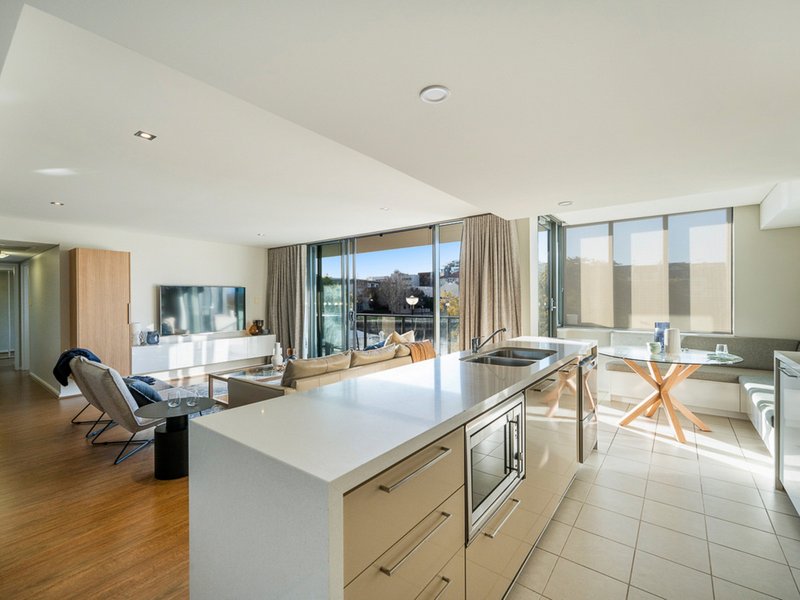 Photo - 2/50 Royal Street, East Perth WA 6004 - Image 9