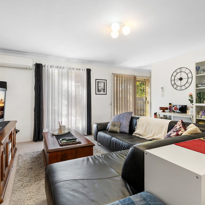 Photo - 2/50 Sparkes , Chermside QLD 4032 - Image 3