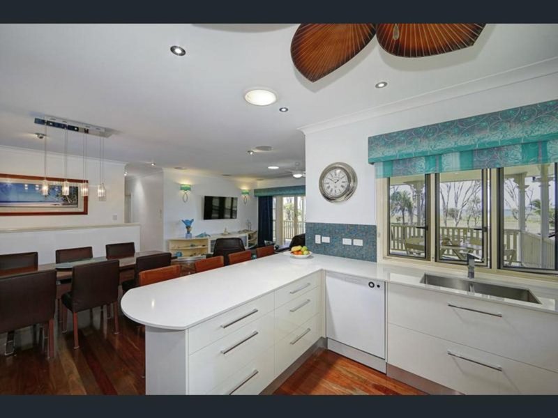 Photo - 250 Sylvan Drive, Moore Park Beach QLD 4670 - Image 4