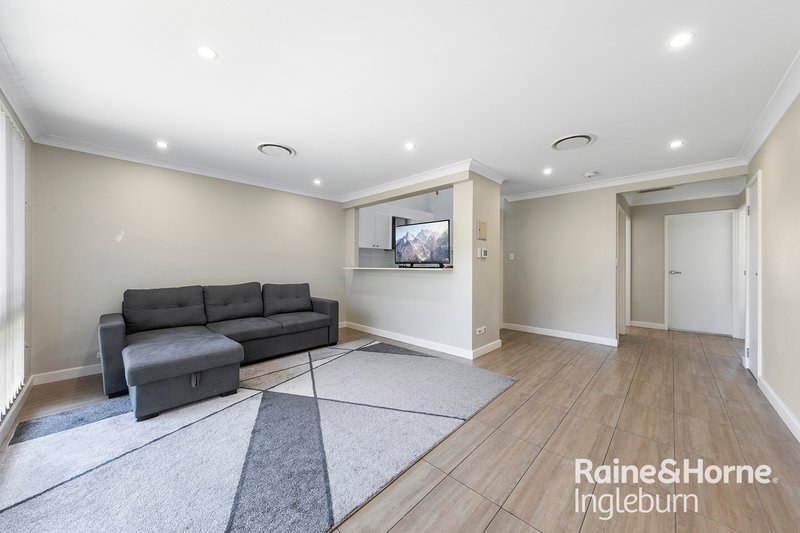 Photo - 2/50 Trafalgar Street, Glenfield NSW 2167 - Image 4