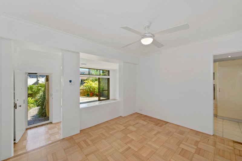 Photo - 2/501 Glenmore Road, Edgecliff NSW 2027 - Image 2