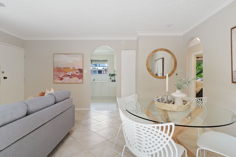 Photo - 2/501 Rode Road, Chermside QLD 4032 - Image 4