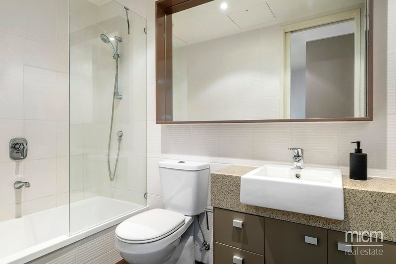 Photo - 2501/180 City Road, Southbank VIC 3006 - Image 8