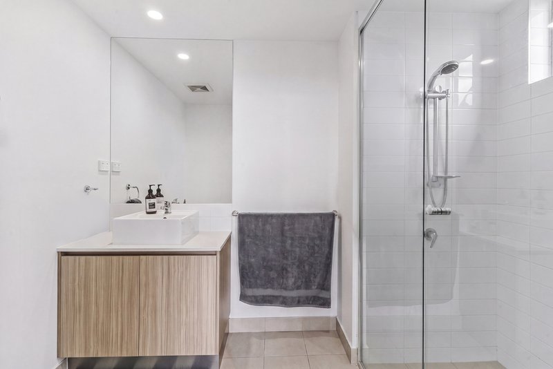 Photo - 2501/42 Laver Drive, Robina QLD 4226 - Image 12