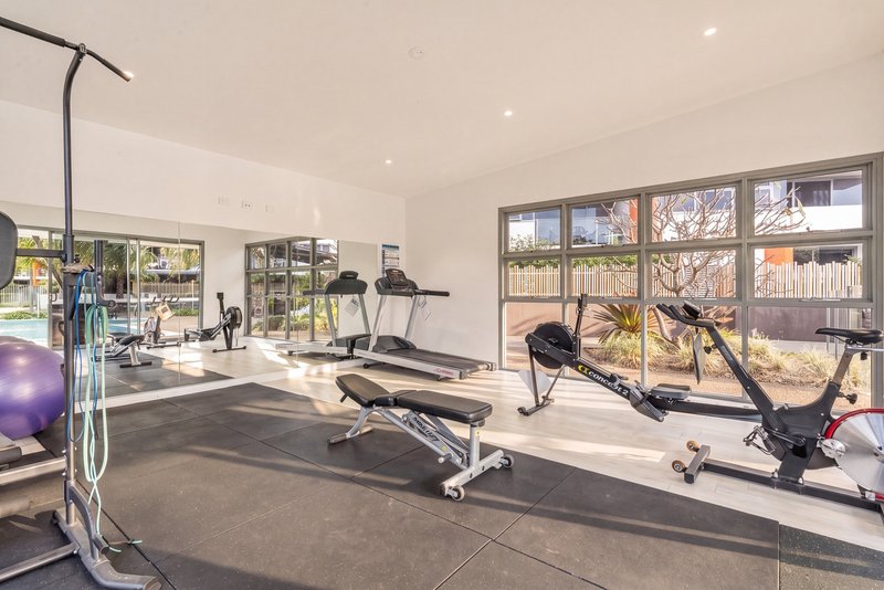 Photo - 2501/42 Laver Drive, Robina QLD 4226 - Image 24