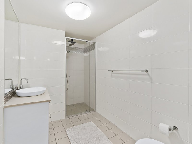 Photo - 2503/111 Lindfield Road, Helensvale QLD 4212 - Image 6