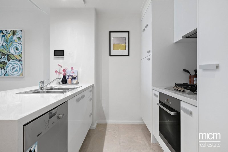 Photo - 2503/180 City Road, Southbank VIC 3006 - Image 4