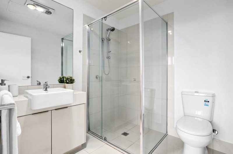 Photo - 2/5036 Emerald Island Drive, Carrara QLD 4211 - Image 13