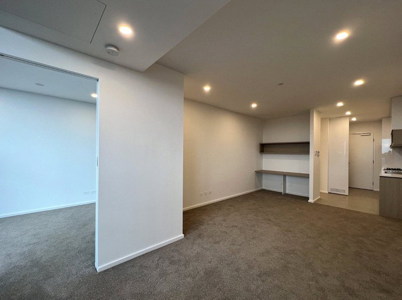 Photo - 2503/81 City Road, Southbank VIC 3006 - Image 3